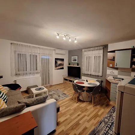 Apartman Trio Maksimir Zagreb Exterior photo