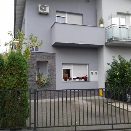 Apartman Trio Maksimir Zagreb Exterior photo